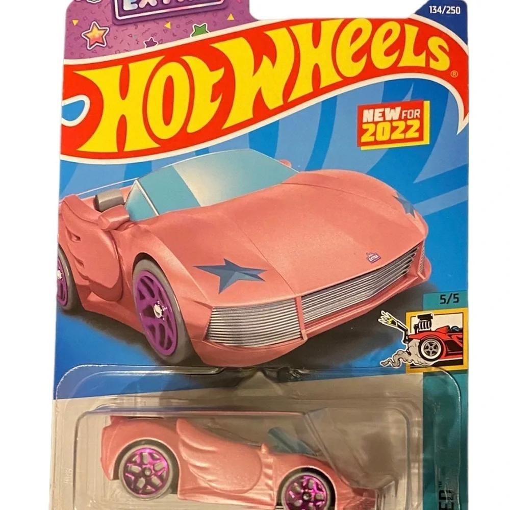NEW 2022 Hot Wheels Barbie EXTRA 134/250 Tooned Pink. Barbie dream car.